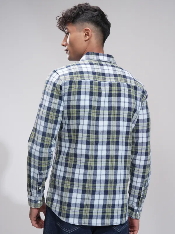 Highlander Men Green Checked Slim Fit Casual Shirt