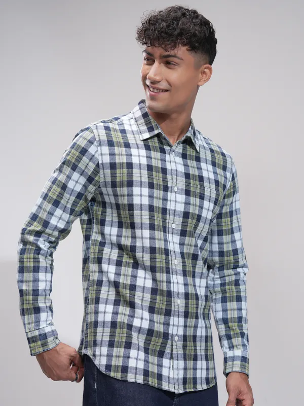 Highlander Men Green Checked Slim Fit Casual Shirt
