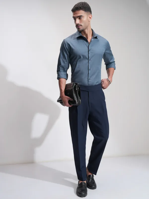 Highlander Men Blue Checked Slim Fit Casual Shirt