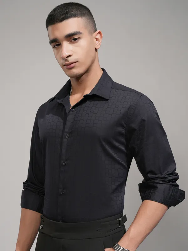 Highlander Men Navy Blue Self Design Slim Fit Casual Shirt