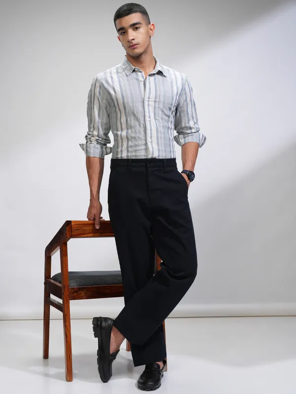 Highlander Men White Striped Slim Fit Casual Shirt