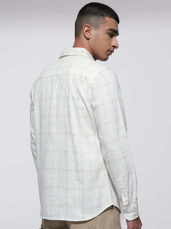 Highlander Men White Checked Slim Fit Casual Shirt