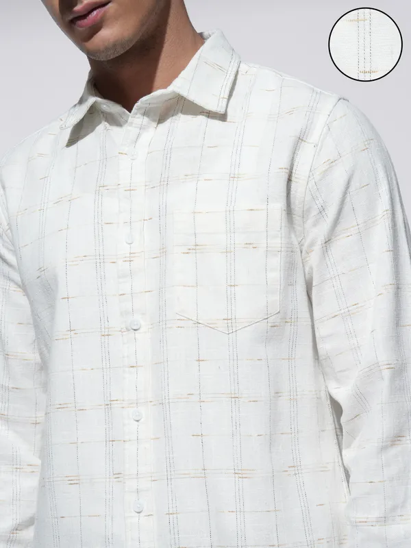 Highlander Men White Checked Slim Fit Casual Shirt