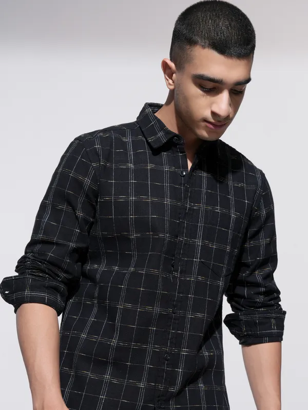 Highlander Men Black Checked Slim Fit Casual Shirt