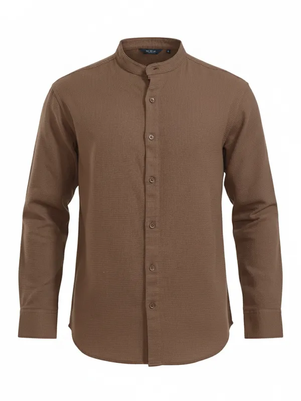 Highlander Men Coffee Brown Self Design Relaxed Fit Casual Shirt