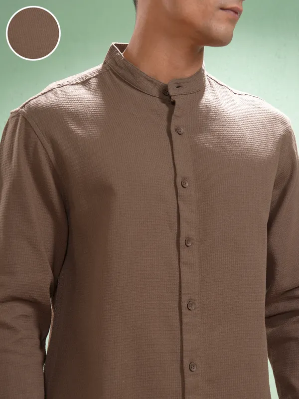 Highlander Men Coffee Brown Self Design Relaxed Fit Casual Shirt
