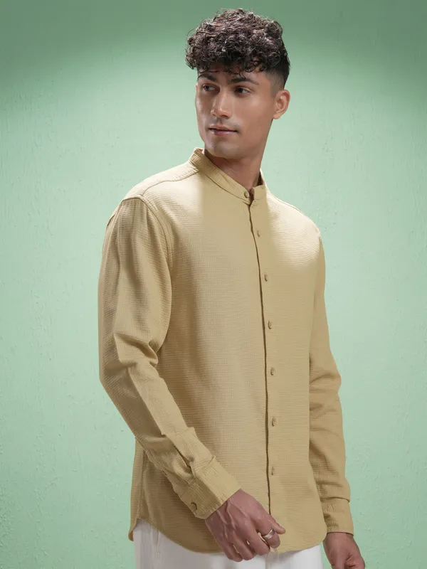 Highlander Men Khaki Self Design Relaxed Fit Casual Shirt