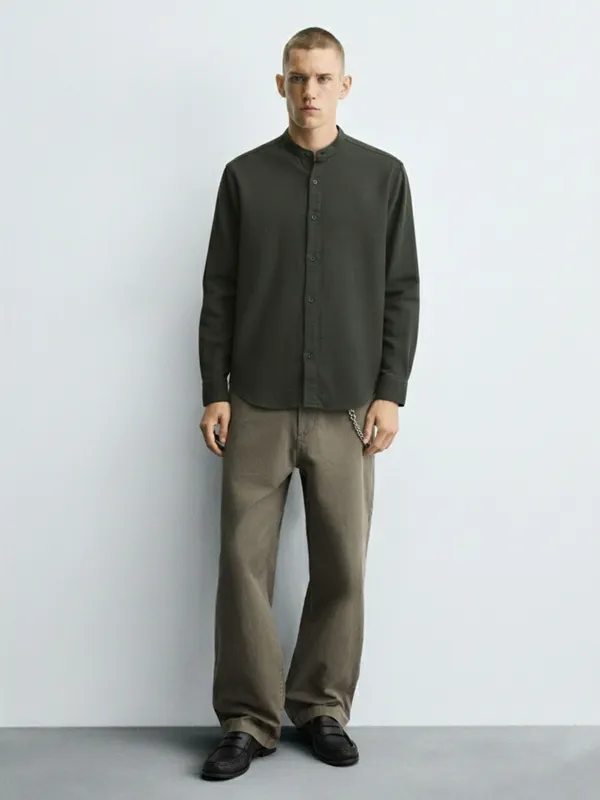 Highlander Men Green Self Design Relaxed Fit Casual Shirt