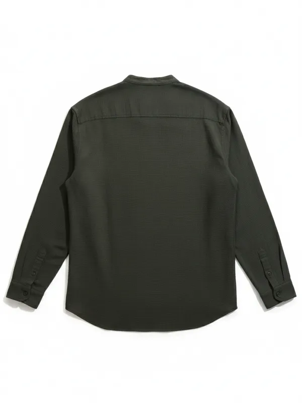 Highlander Men Green Self Design Relaxed Fit Casual Shirt