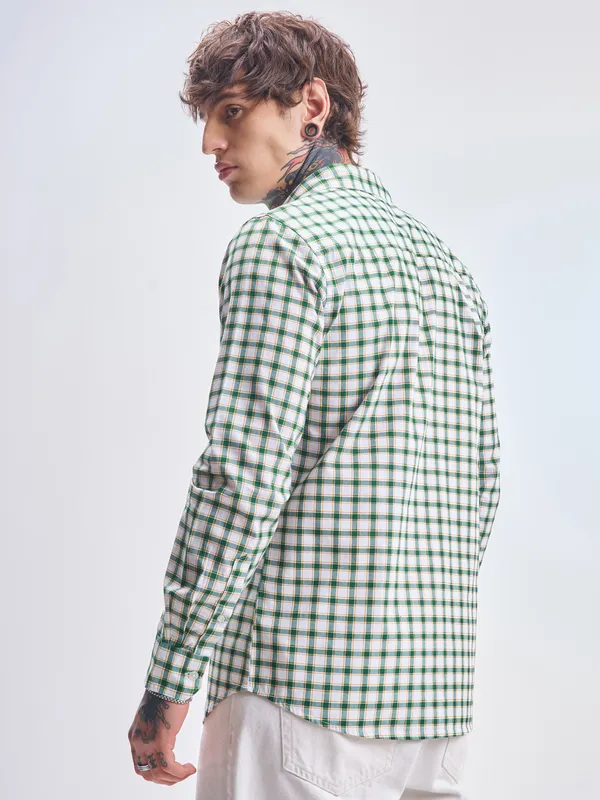 Highlander Men White Checked Slim Fit Casual Shirt