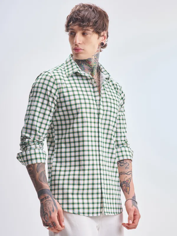 Highlander Men White Checked Slim Fit Casual Shirt