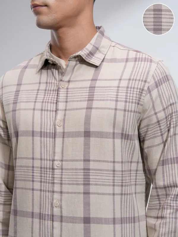 Highlander Men Beige Checked Slim Fit Casual Shirt
