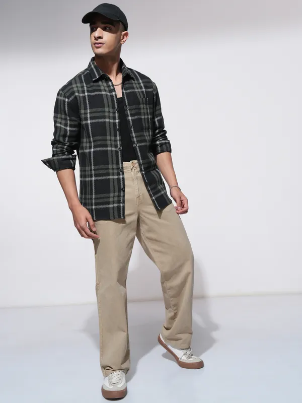 Highlander Men Black Checked Relaxed Fit Casual Shirt