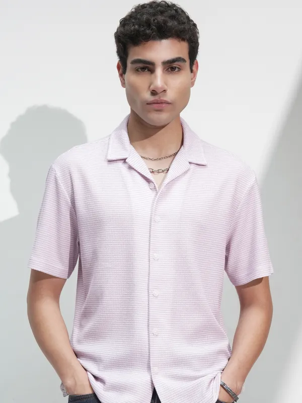 Highlander Men Mauve Self Design Relaxed Fit Casual Shirt