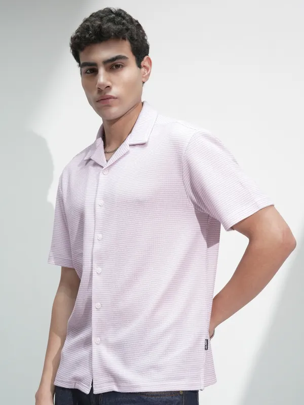 Highlander Men Mauve Self Design Relaxed Fit Casual Shirt