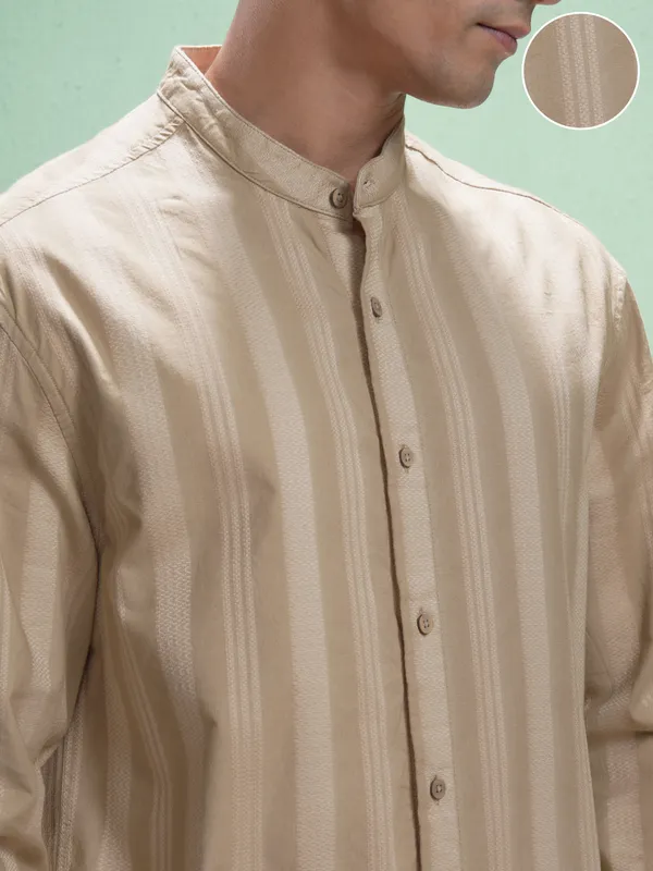 Highlander Men Beige Striped Relaxed Fit Casual Shirt