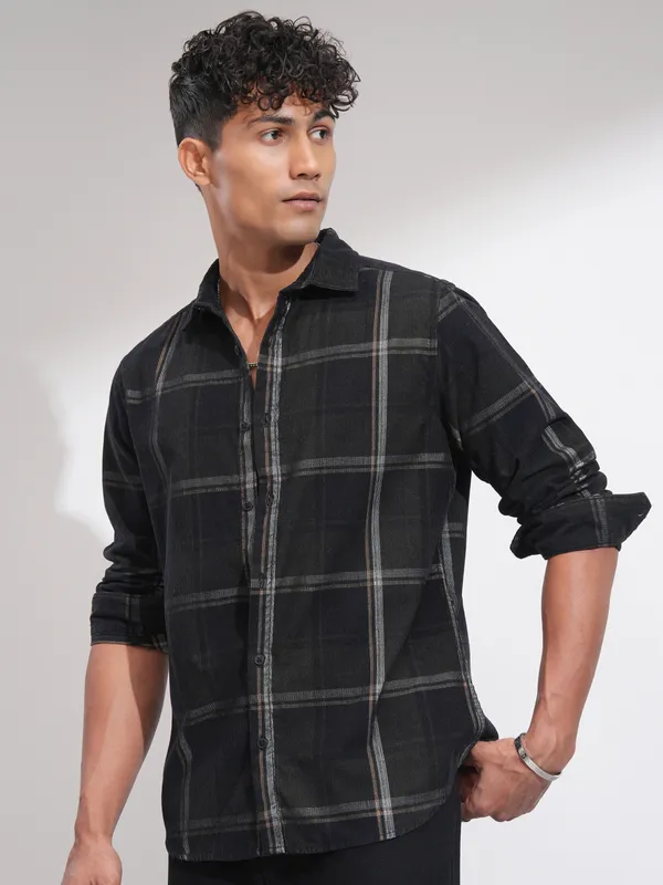 Men Slim Fit Casual Shirt