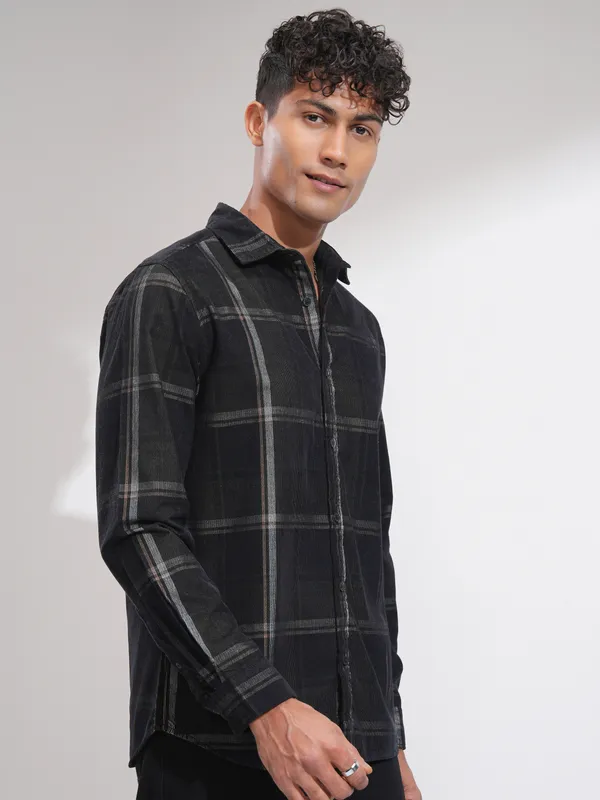 Men Slim Fit Casual Shirt