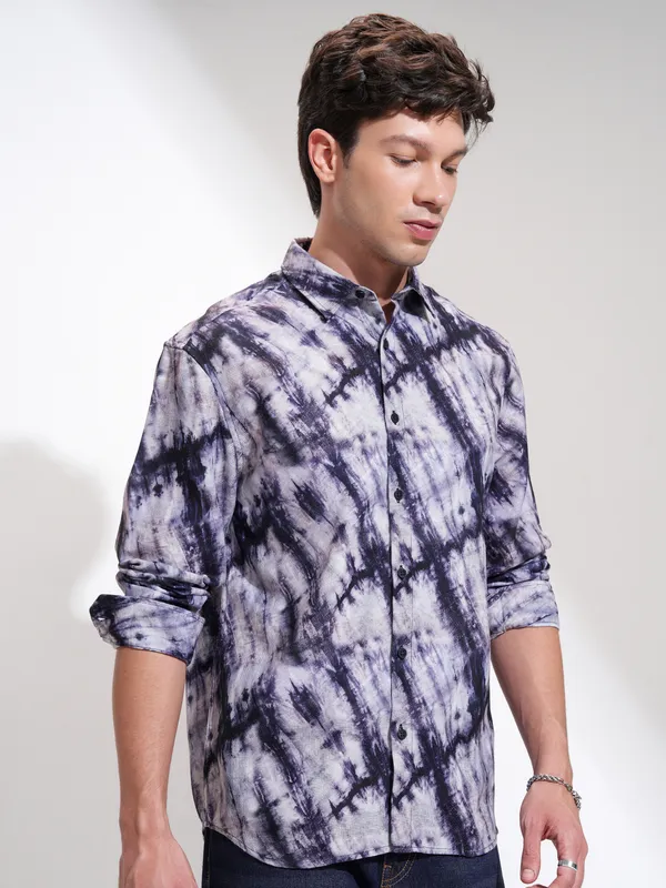 Highlander Men Purple Printed Relaxed Fit Casual Shirt
