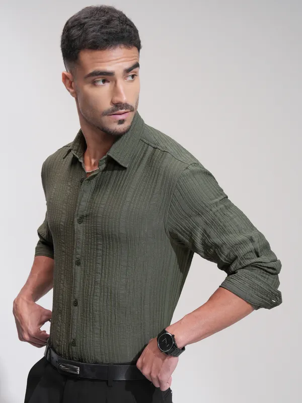 Highlander Men Olive Textured Relaxed Fit Casual Shirt