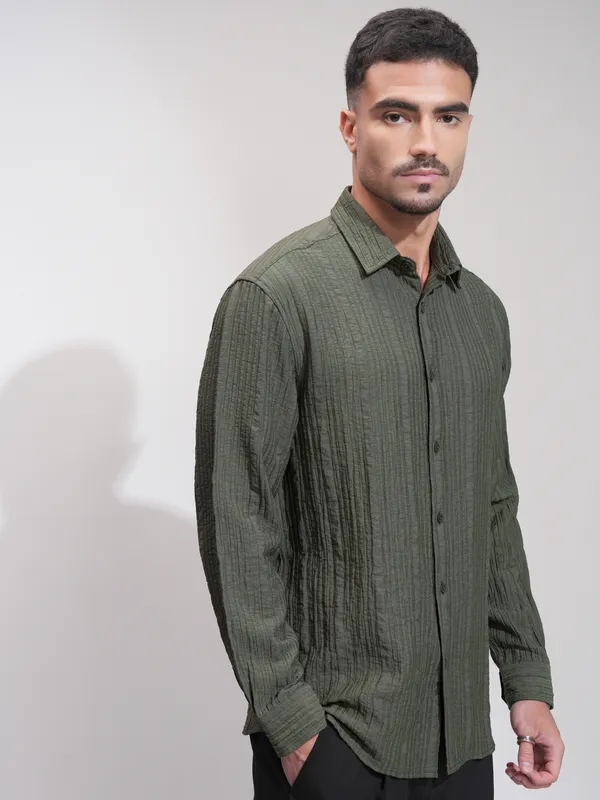 Highlander Men Olive Textured Relaxed Fit Casual Shirt