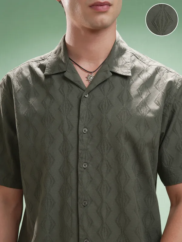 Highlander Men Green Self Design Relaxed Fit Casual Shirt