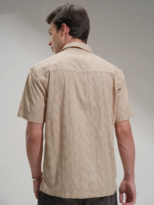Highlander Men Beige Self Design Relaxed Fit Casual Shirt