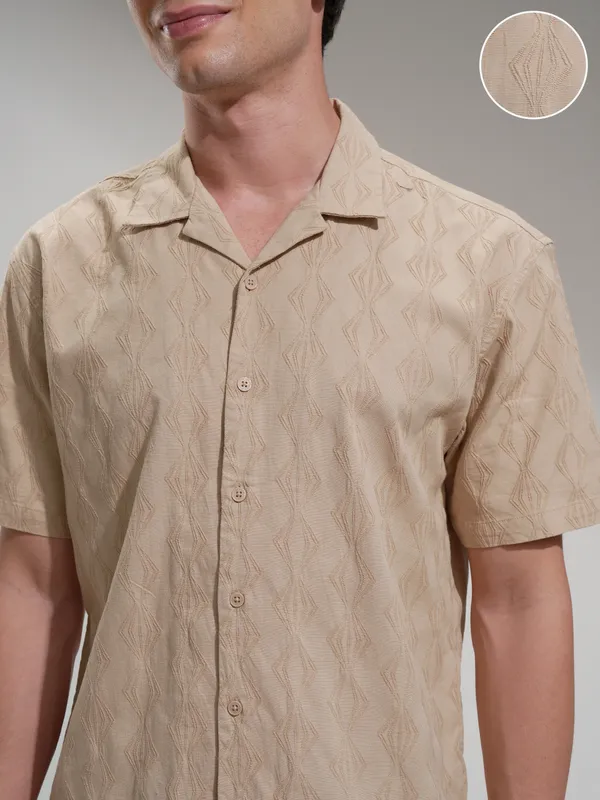 Highlander Men Beige Self Design Relaxed Fit Casual Shirt