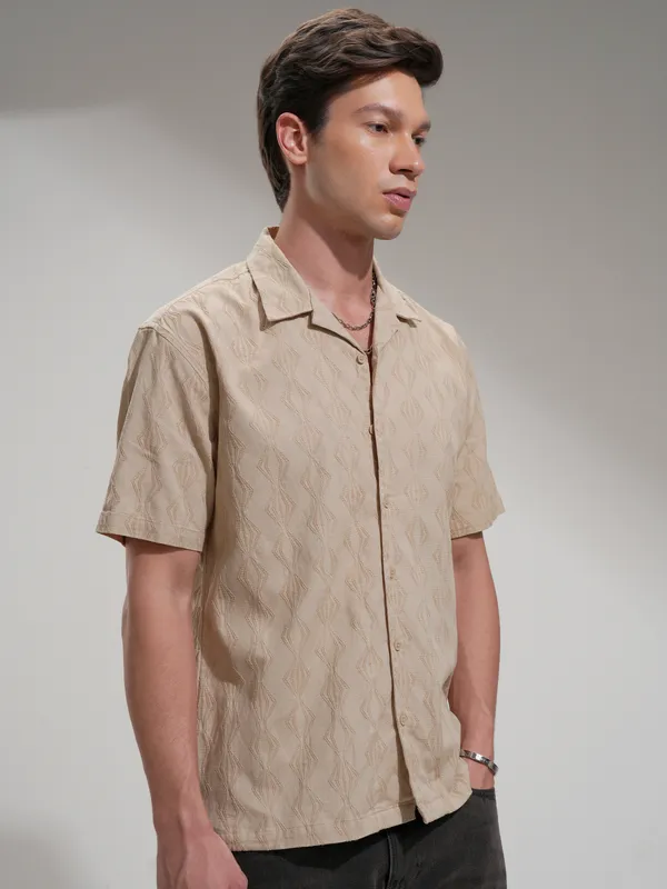 Highlander Men Beige Self Design Relaxed Fit Casual Shirt