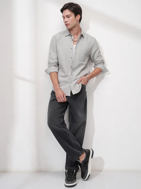 Highlander Men Grey Striped Slim Fit Casual Shirt