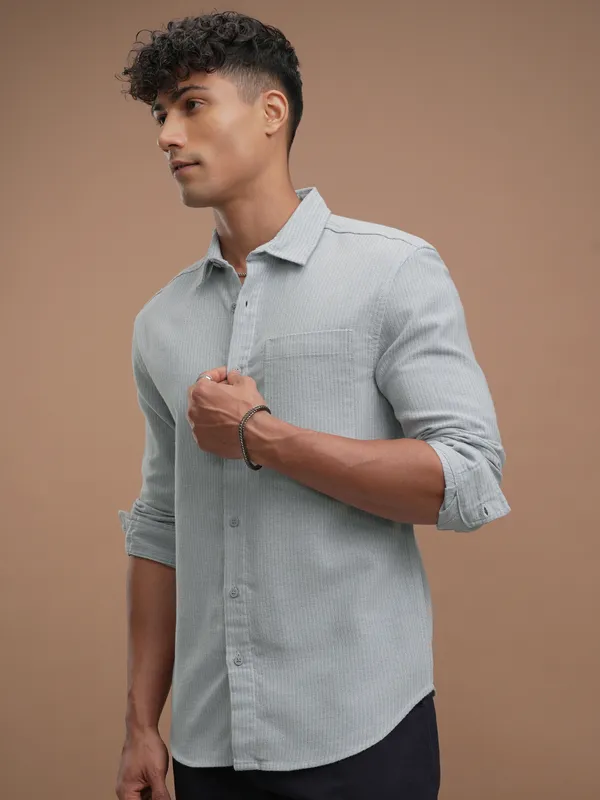 Highlander Men Blue Striped Slim Fit Casual Shirt