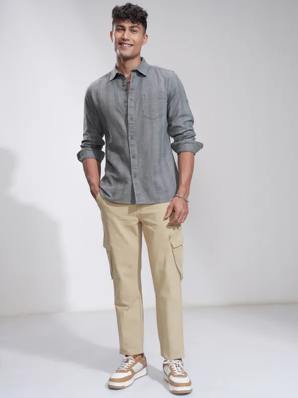 Highlander Men Grey Self Design Slim Fit Casual Shirt