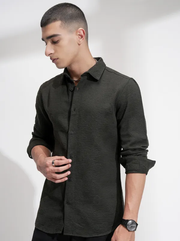 Highlander Men Olive Self Design Slim Fit Casual Shirt