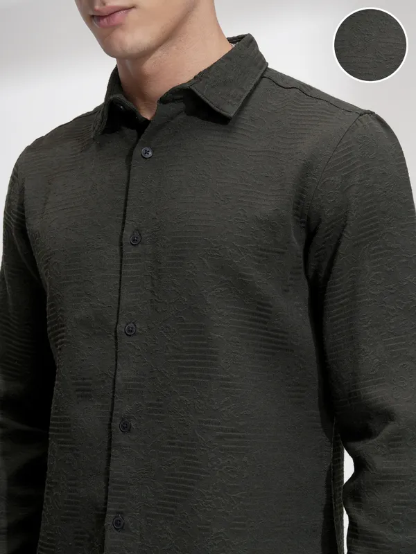 Highlander Men Olive Self Design Slim Fit Casual Shirt