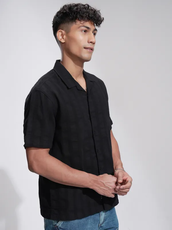 Highlander Men Black Striped Relaxed Fit Casual Shirt