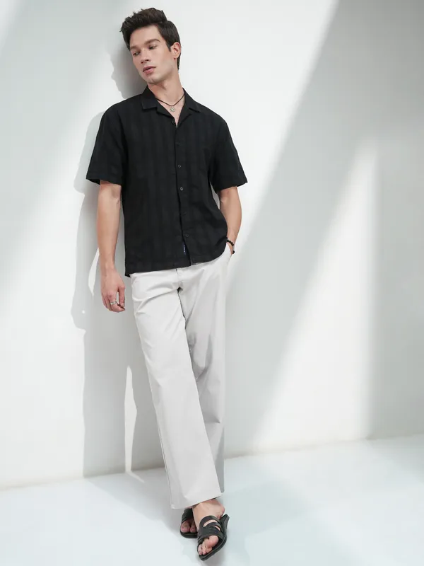 Highlander Men Black Self Design Relaxed Fit Casual Shirt