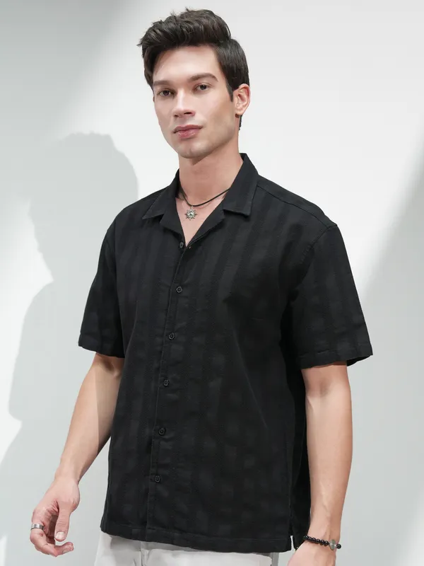 Highlander Men Black Self Design Relaxed Fit Casual Shirt