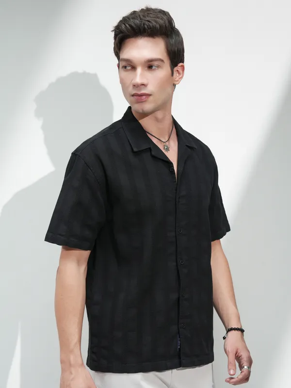 Highlander Men Black Self Design Relaxed Fit Casual Shirt