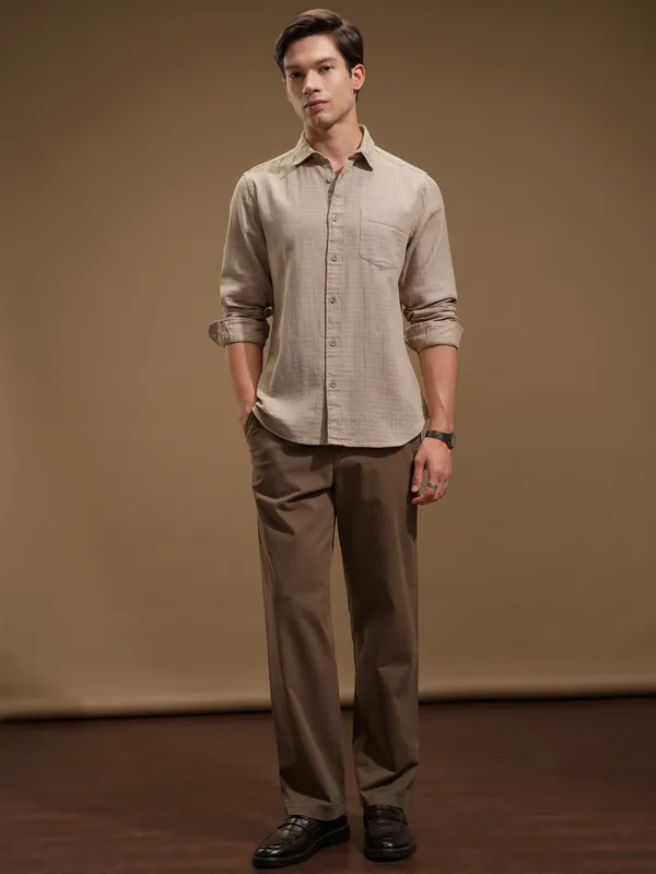Highlander Men Beige Self Design Slim Fit Casual Shirt