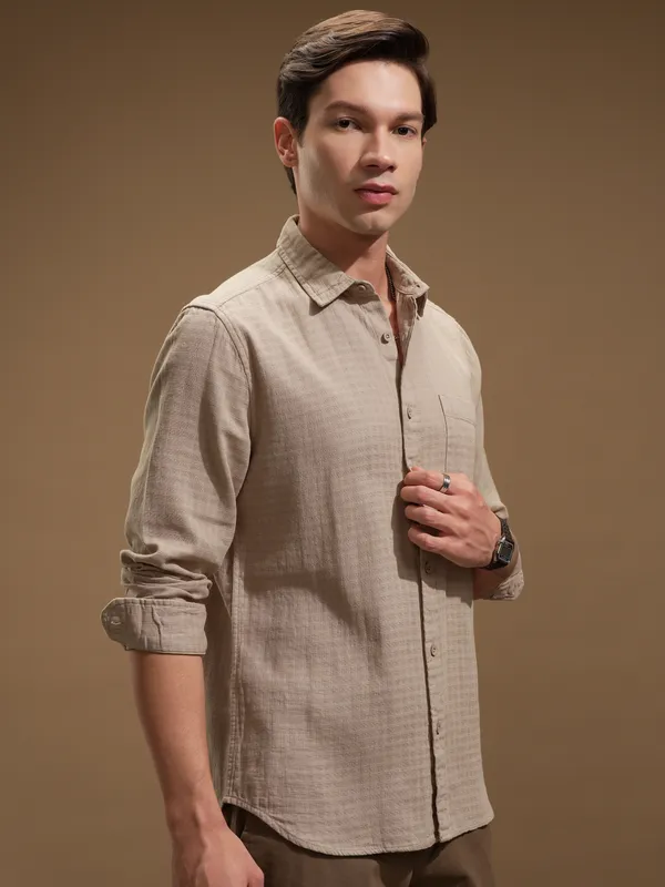 Highlander Men Beige Self Design Slim Fit Casual Shirt