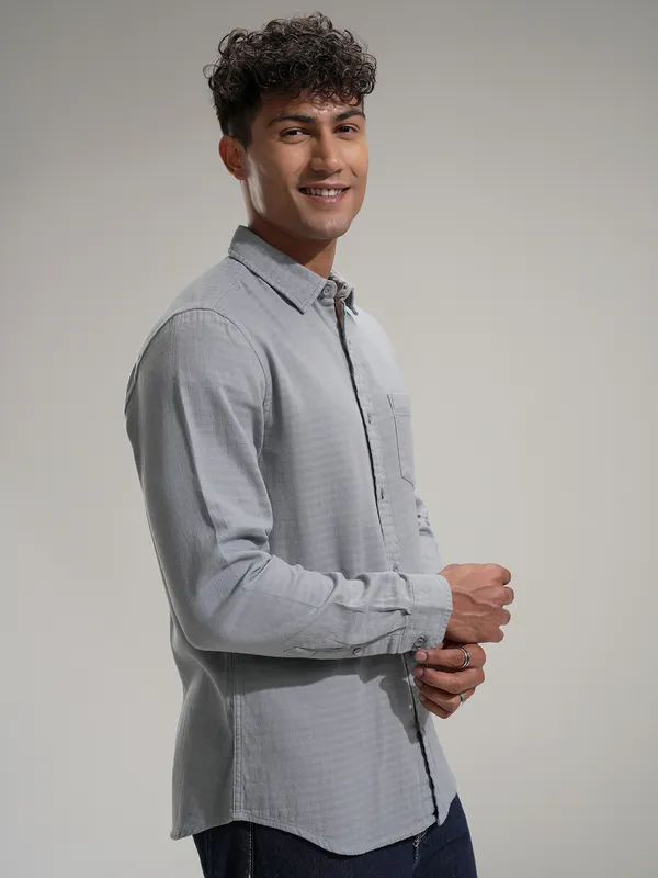 Highlander Men Grey Self Design Slim Fit Casual Shirt