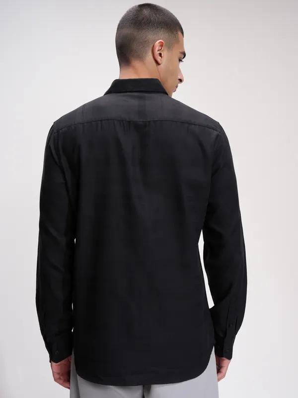 Highlander Men Black Striped Slim Fit Casual Shirt