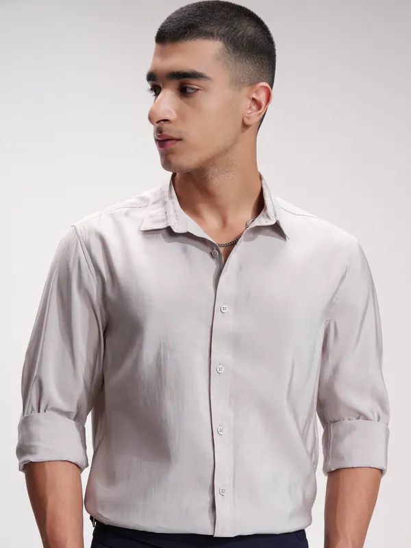 Highlander Men Grey Self Design Slim Fit Casual Shirt
