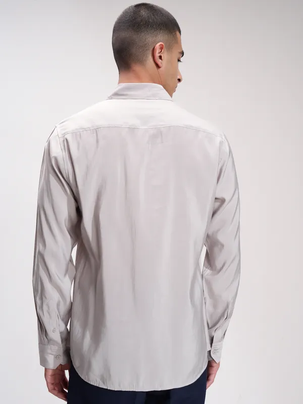 Highlander Men Grey Self Design Slim Fit Casual Shirt