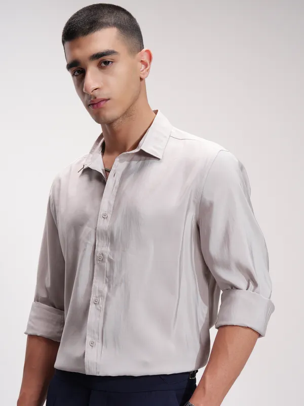 Highlander Men Grey Self Design Slim Fit Casual Shirt
