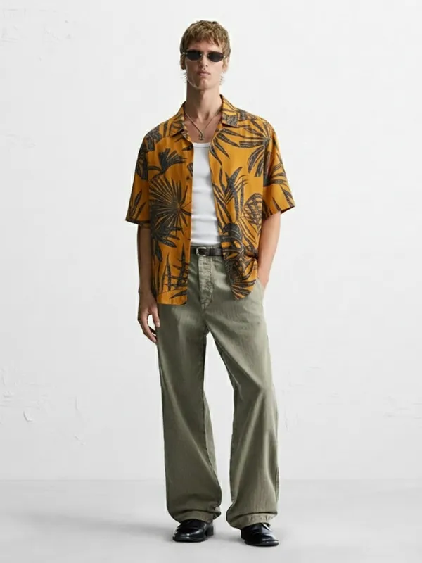 Highlander Men Orange Printed Relaxed Fit Casual Shirt