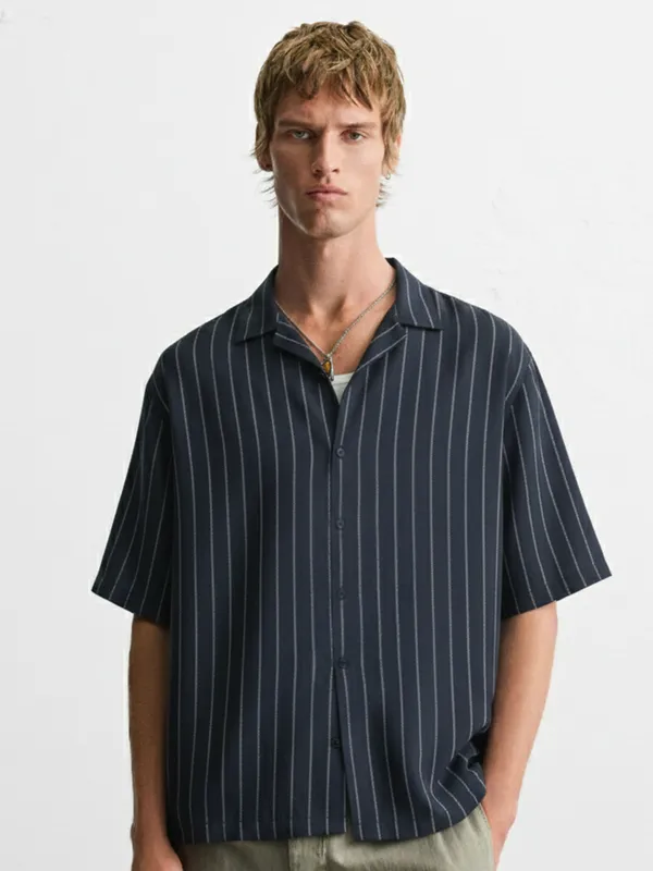 Highlander Men Blue Striped Relaxed Fit Casual Shirt