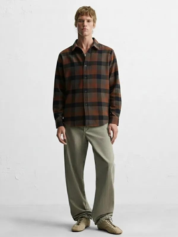 Highlander Men Brown Checked Relaxed Fit Casual Shirt