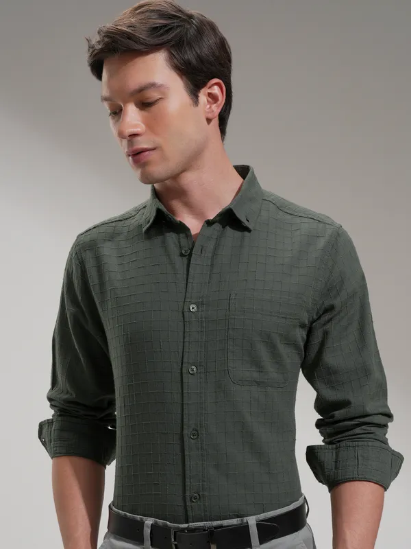 Highlander Men Olive Checked Slim Fit Casual Shirt
