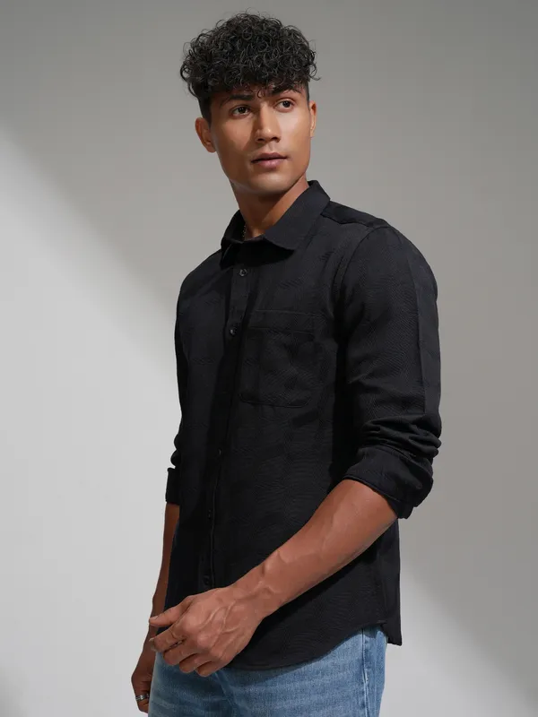 Highlander Men Black Slim Fit Self Design Casual Shirt